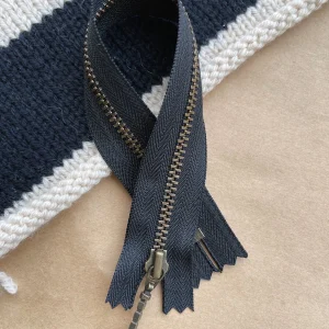 Glidelås 23 cm – PetiteKnit