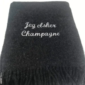Ullpledd "Jeg elsker Champagne" i 100% ull
